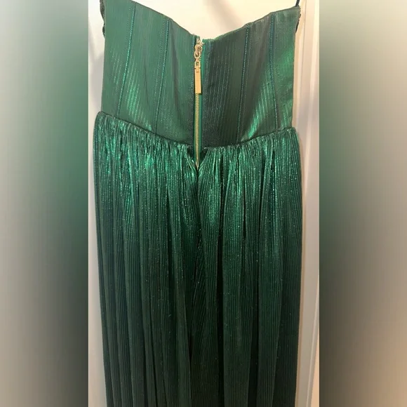 Bronx and Banco Florence Emerald Gown - NWT!! 💚🍀 - Picture 7 of 7